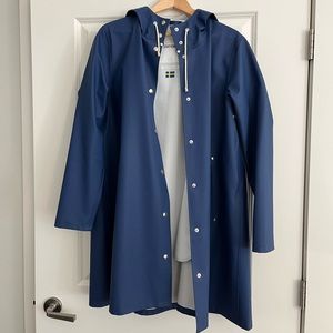 Stutterheim Mosebacke Women’s Raincoat -Indigo Blue - Size Medium
